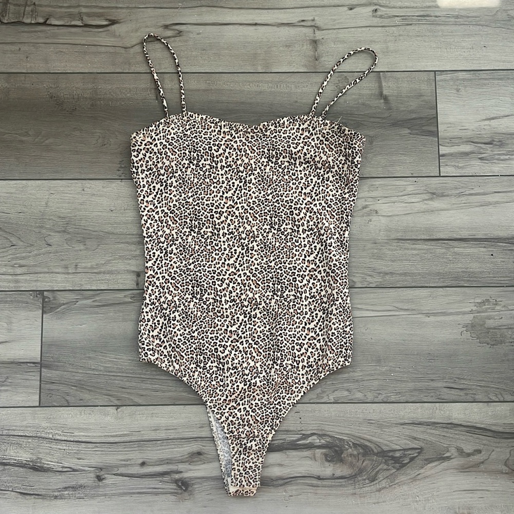 Cheetah bodysuit- L fits like M/L